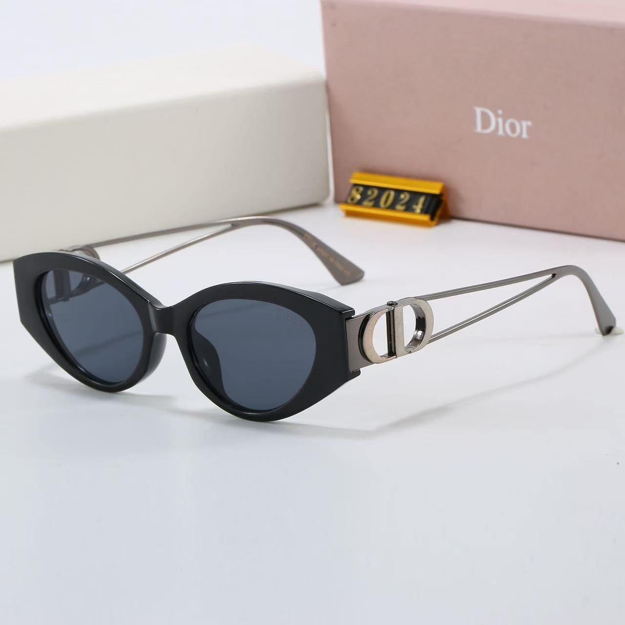 Fashion hot 7 color sunglasses 82024