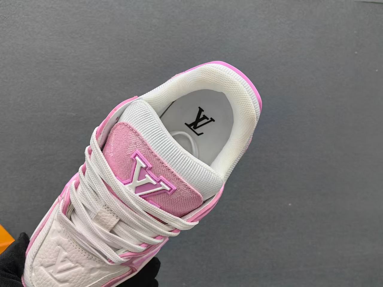 Spring and Autumn casual thick soled popular new shoes Trainer Sneaker 090303