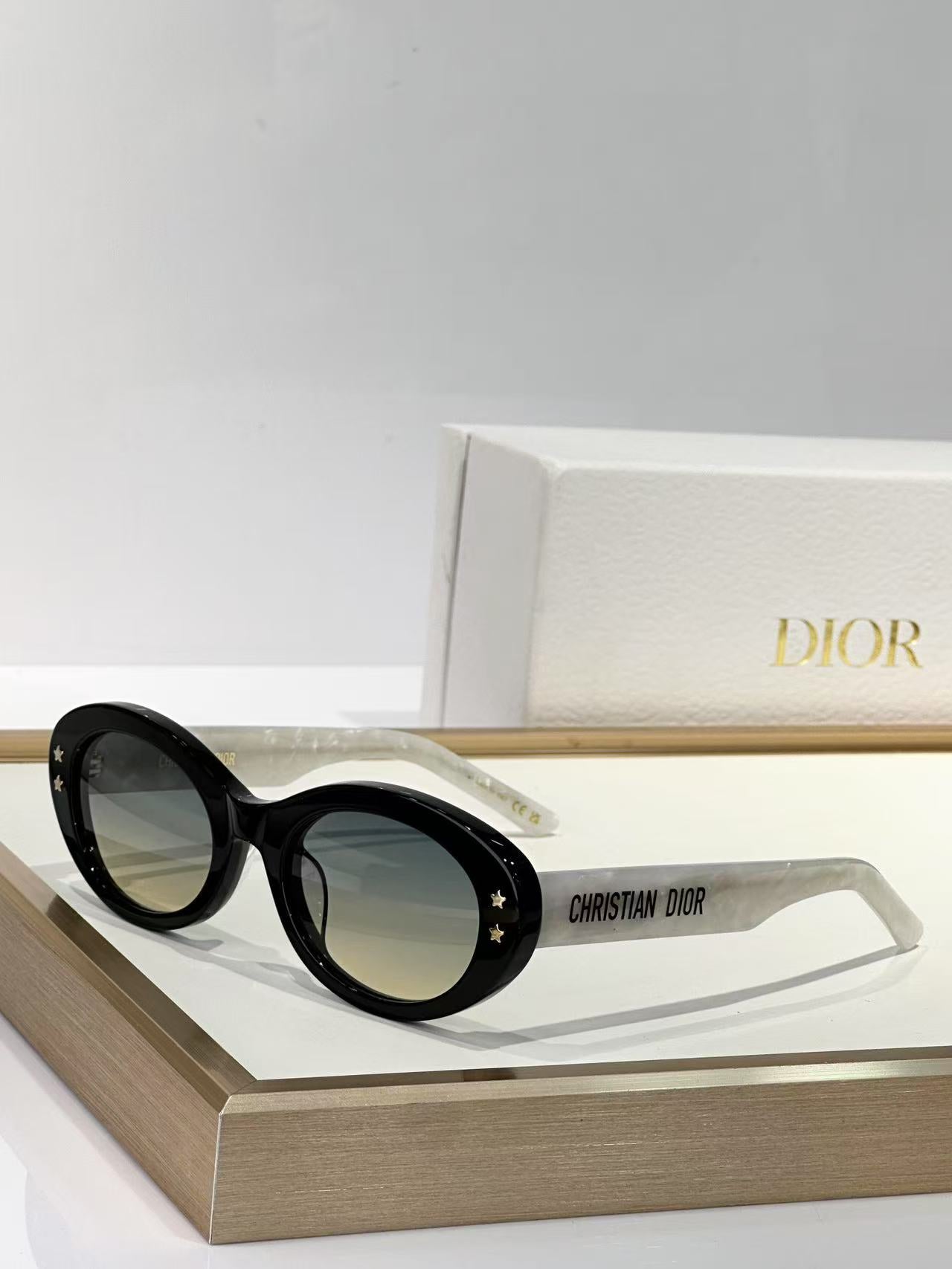 Fashion hot 8 color sunglasses