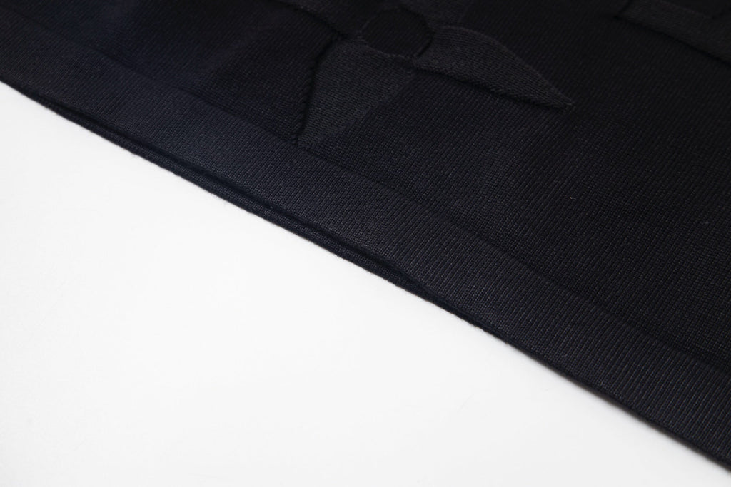 Steel-print relief limited knitted T-shirt