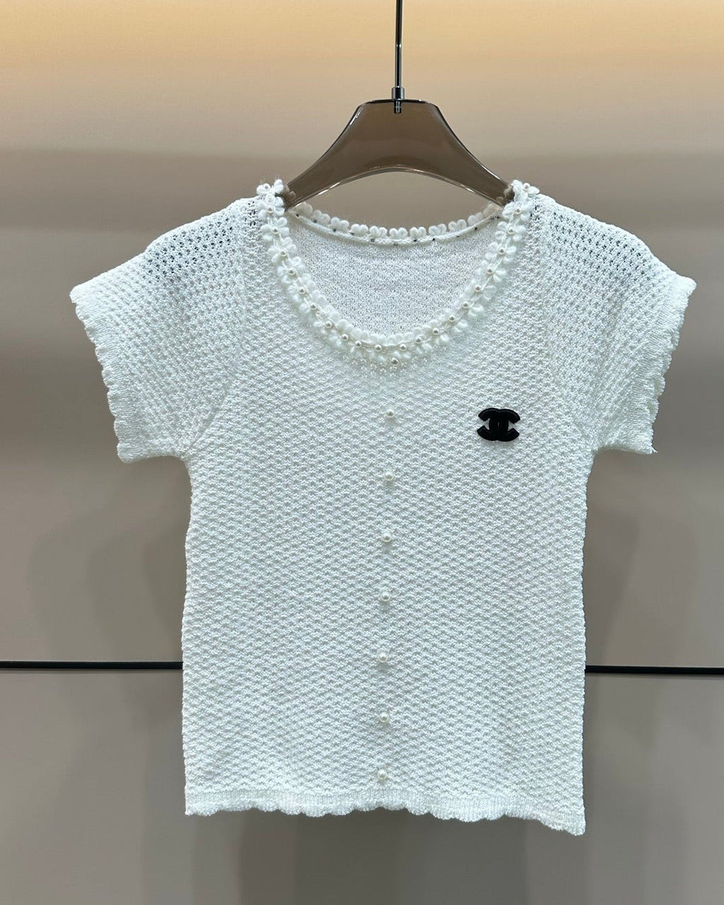 Knitted pearl hollow T-shirt